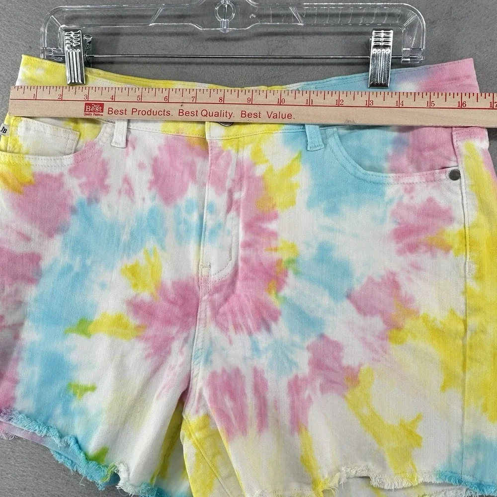 Judy Blue Womens Size X-Large Tie Dye Denim Shorts JB150082 Frayed Hem Stretch - Picture 3 of 7